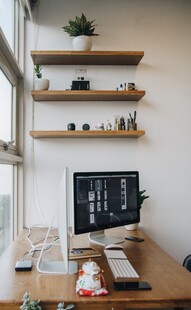 简约风温馨居家办公角落
