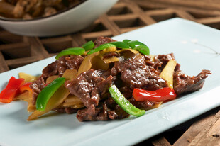 彩椒炒牛肉