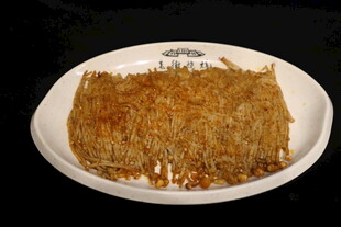 一盘美味炒面