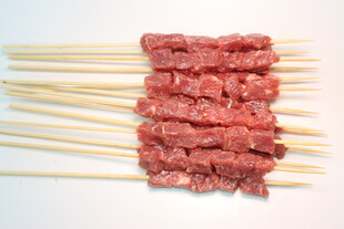 新鲜牛肉串