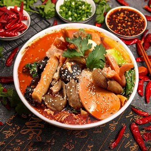美味丰盛的特色麻辣火锅