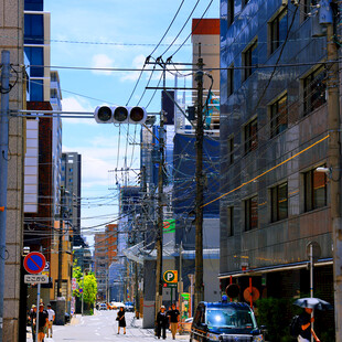 城市街道景象
