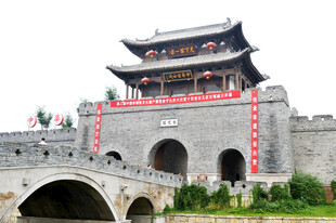 台儿庄城楼