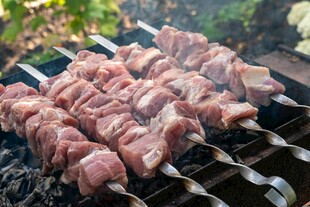 户外烤肉串
