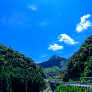 山间公路美景