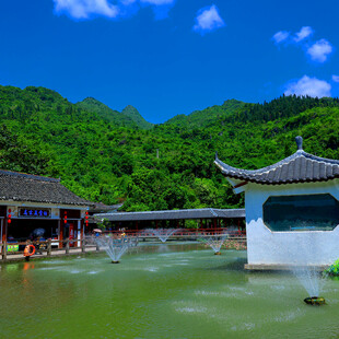 山水间的中式古韵建筑