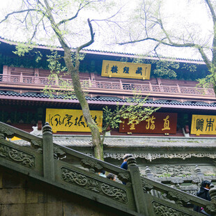 古寺石桥景致