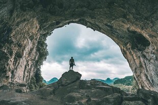 柳州穿山岩风光洞