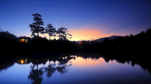 湖畔黄昏美景