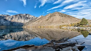 宁静湖山美景