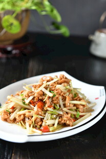 水芹炒肉丝