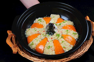 美味南瓜煲仔饭