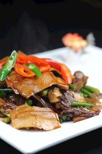 美味炒豆腐干  色彩诱人