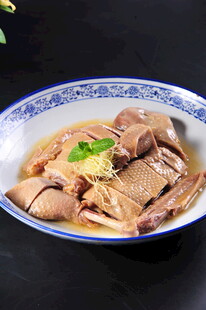 卤味鸭 