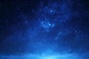 梦幻蓝色星空夜景