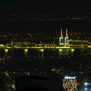 城市璀璨夜景