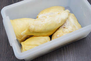 盒装美味榴莲果肉
