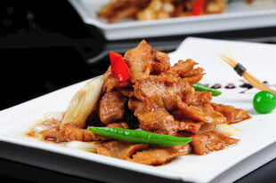 小炒松板肉