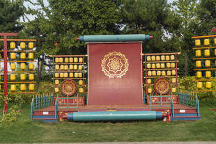 藏式精美装饰建筑景观
