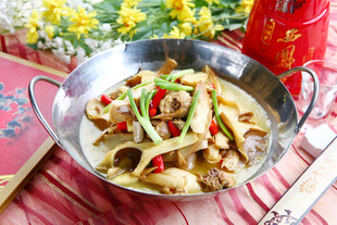 干锅三鲜菌
