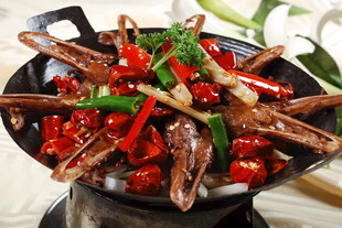 香辣干锅鸭舌