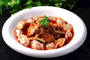 笋香牛腩饺子