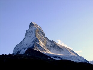 马特洪峰壮丽雪山景观