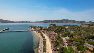 海滨风光美丽的海岸线