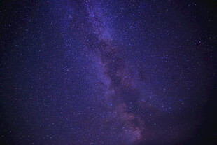 璀璨星空下的壮丽银河
