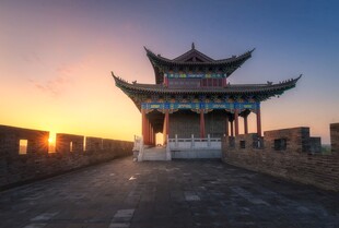 马良古城晚霞