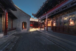 古巷夜景传统建筑韵味浓