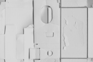 白色立体几何抽象艺术作品