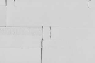 简约白色几何建筑轮廓