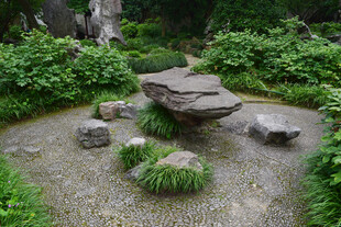 日式禅意庭院石景