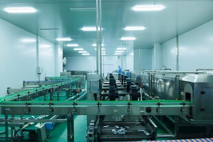 现代化智能工厂生产流水线