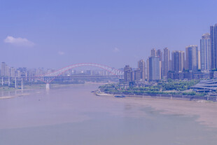 江边城市风光美景