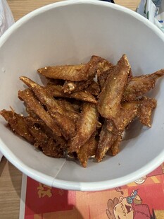 美味炸鸡翅尖