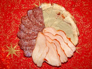 美味多样的肉类拼盘