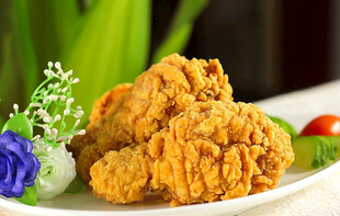 美味香酥炸鸡摆盘精致