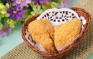 篮子里的美味油炸食品