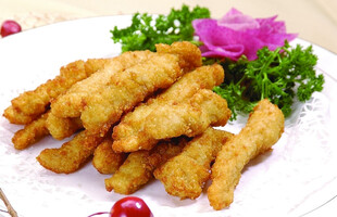 香酥炸物摆盘点缀花朵