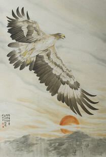 雄鹰展翅迎日出