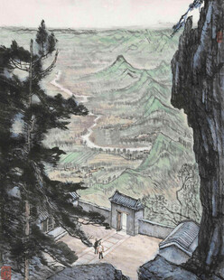 山间小道旁的古朴景致