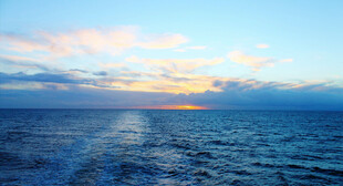 海上日落美景