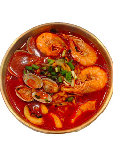 美味海鲜火锅诱人呈现