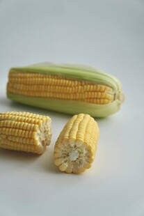 新鲜玉米棒