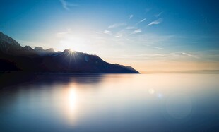 海边日出美景宁静壮阔
