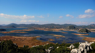 湖光山色美景