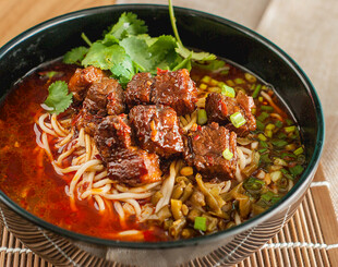 美味红烧牛肉面