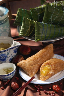 传统美味粽子与特色小吃